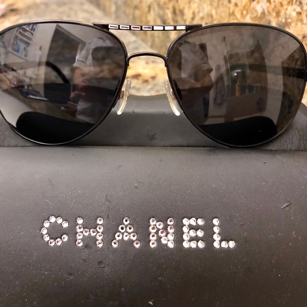 Authentic Vintage Chanel Aviators 4121-B